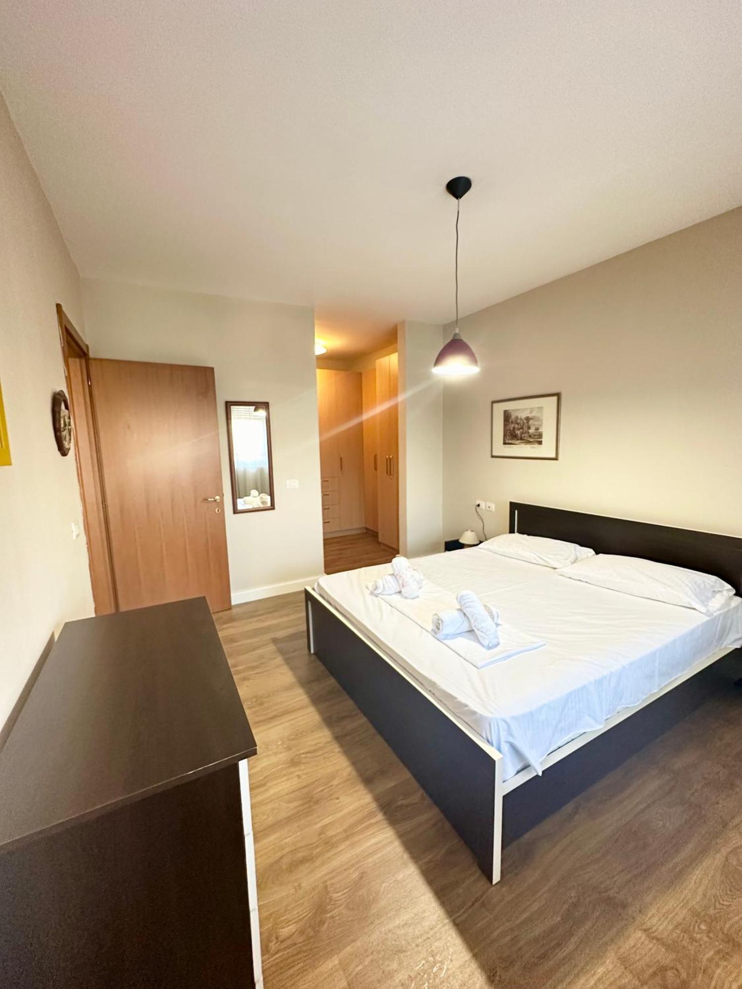 Kk Apartment Air Albania-Centrally Located Tirana Extérieur photo